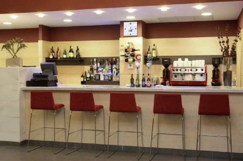 马德里-赫塔菲快捷假日酒店 赫塔费斯 外观 照片